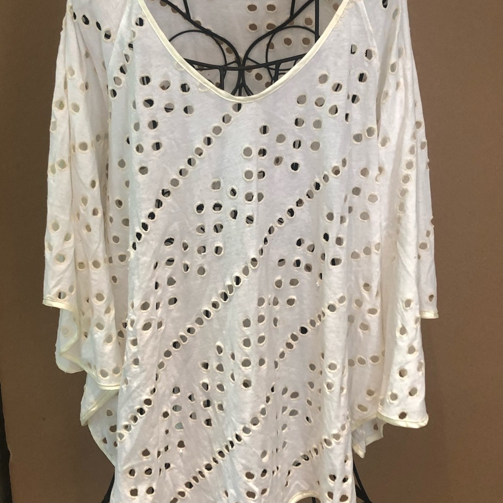 FREE PEOPLE TOP  SMALL OFF WHITE